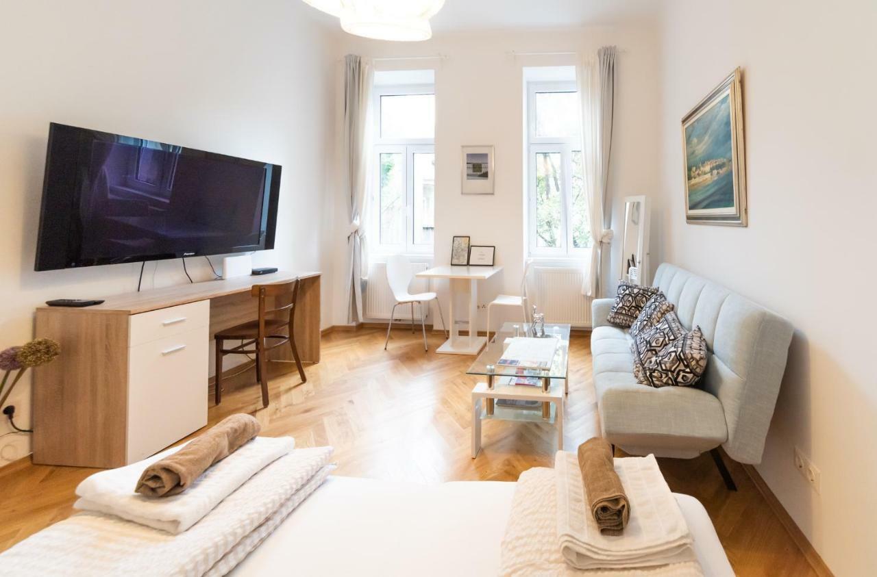 Apartament Prater Studio Next Fair, Un, Wu And City Center Wiedeń Zewnętrze zdjęcie