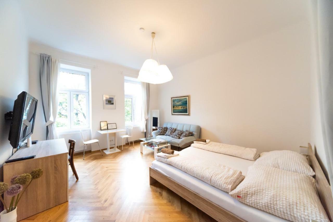 Apartament Prater Studio Next Fair, Un, Wu And City Center Wiedeń Zewnętrze zdjęcie