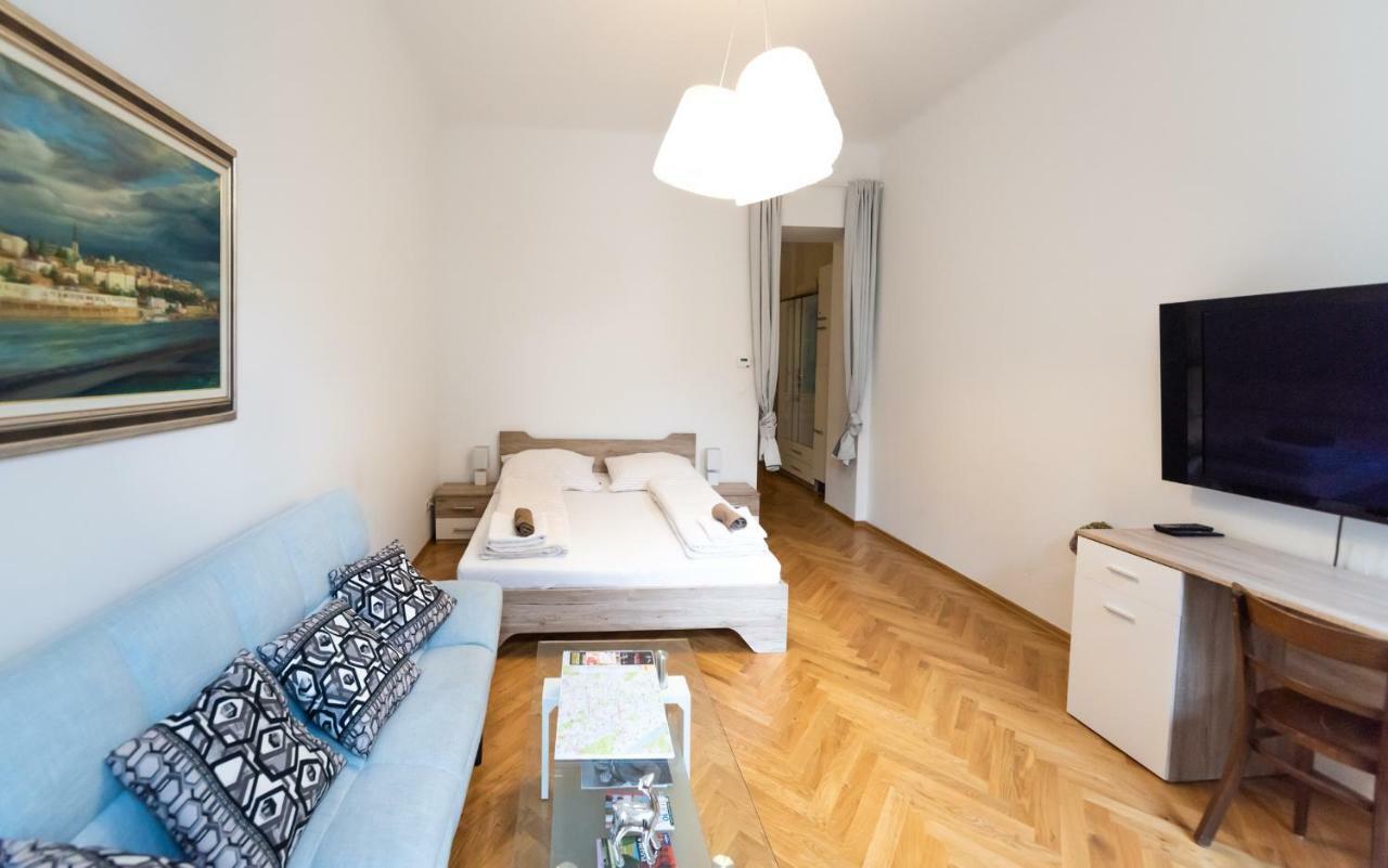 Apartament Prater Studio Next Fair, Un, Wu And City Center Wiedeń Zewnętrze zdjęcie