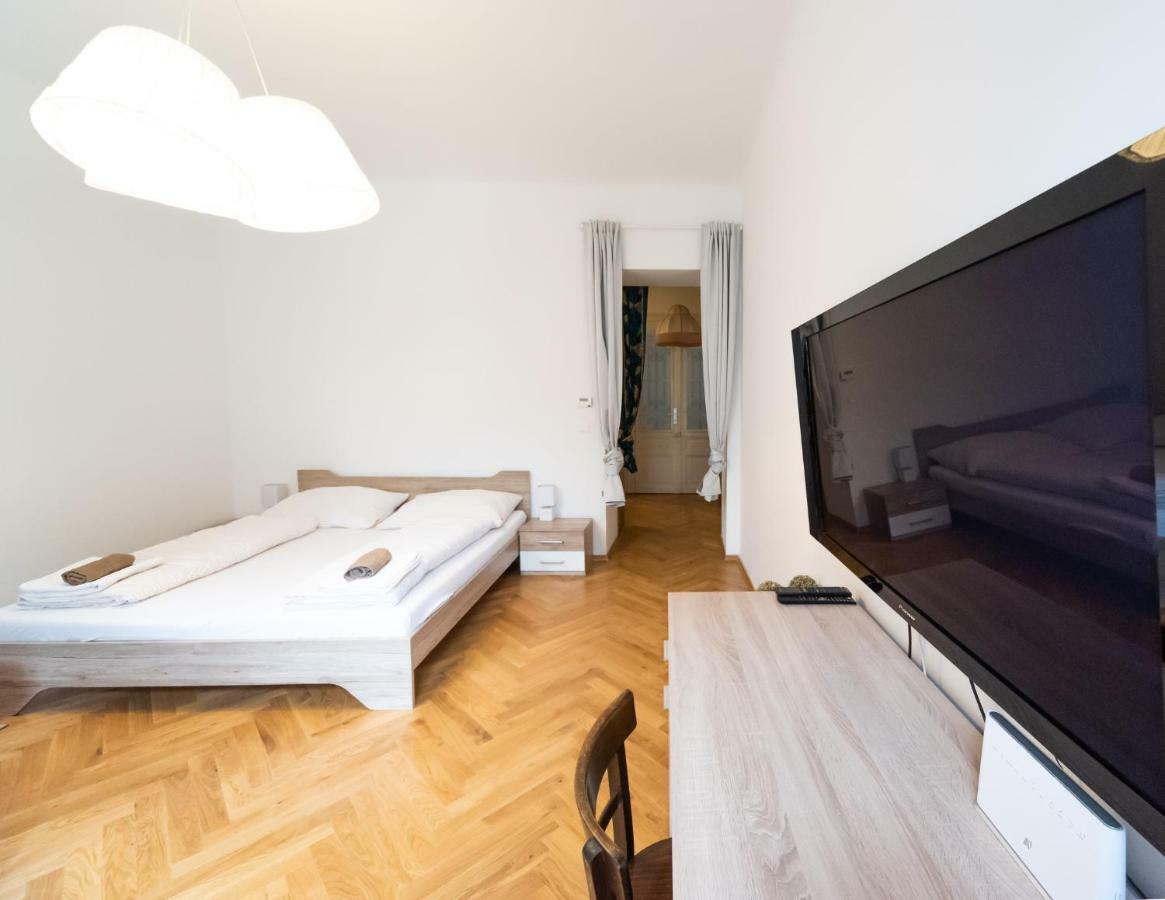 Apartament Prater Studio Next Fair, Un, Wu And City Center Wiedeń Zewnętrze zdjęcie