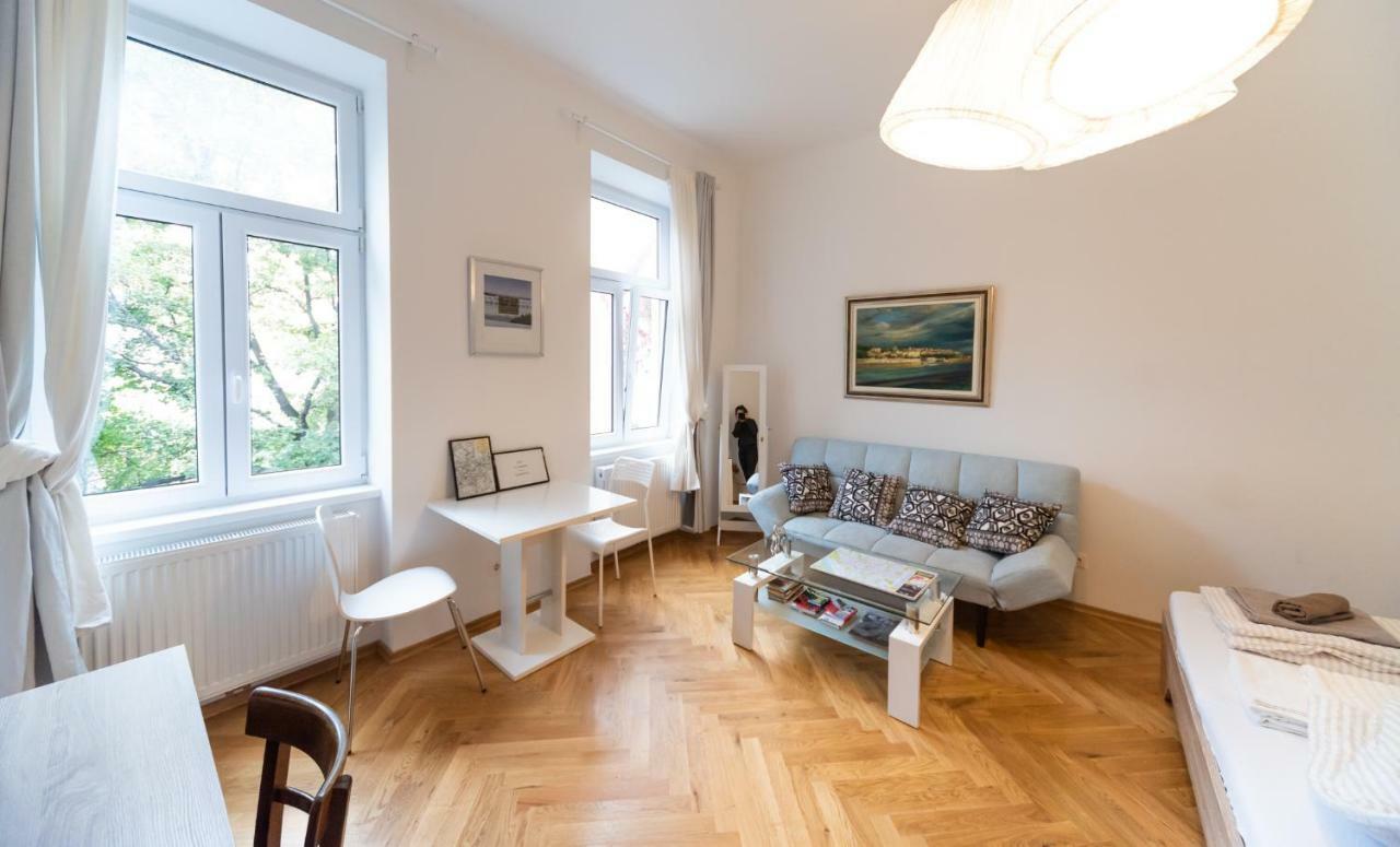 Apartament Prater Studio Next Fair, Un, Wu And City Center Wiedeń Zewnętrze zdjęcie