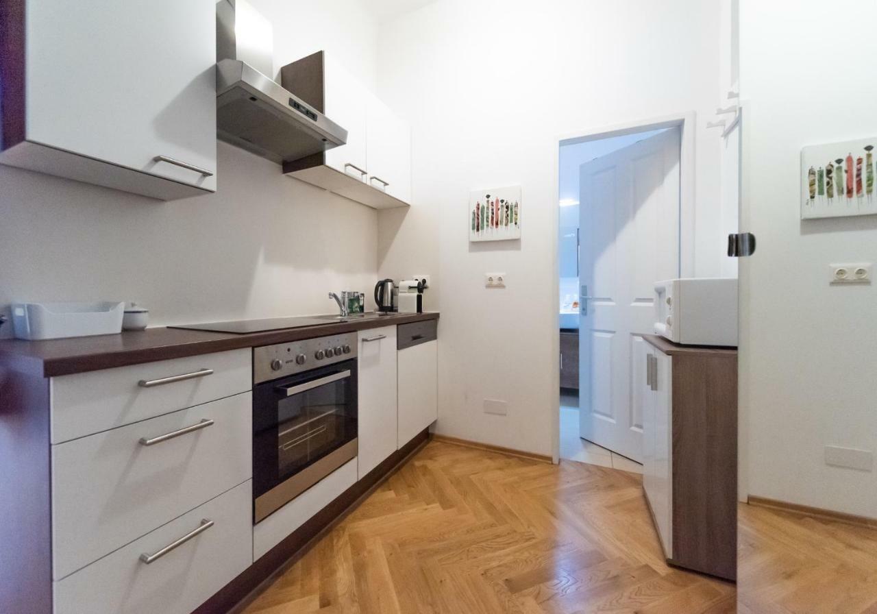 Apartament Prater Studio Next Fair, Un, Wu And City Center Wiedeń Zewnętrze zdjęcie